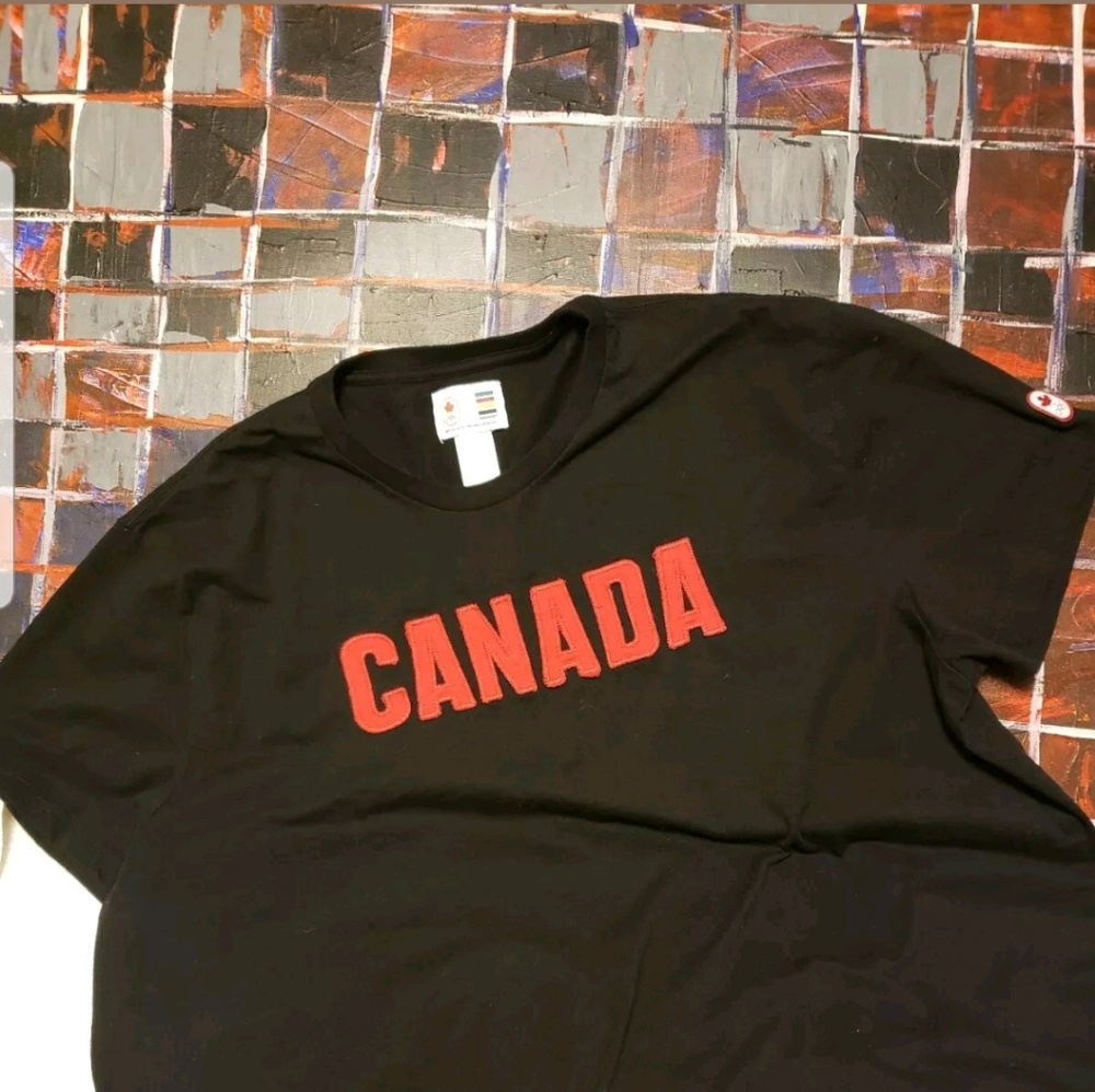 Mens 2XL Lettered CANADA black tshirt